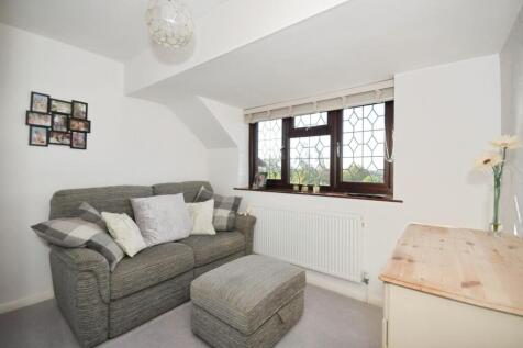 BEDROOM 3.jpg