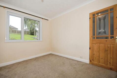 DINING ROOM 02.jpg