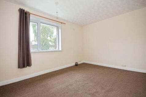 BEDROOM 2 02.jpg