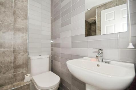 BATHROOM 01.jpg