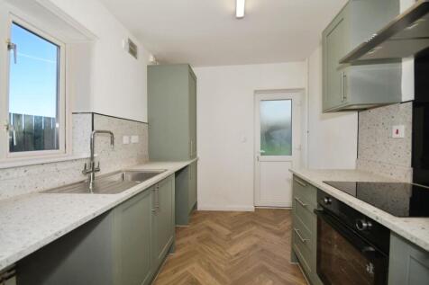KITCHEN 01.jpg