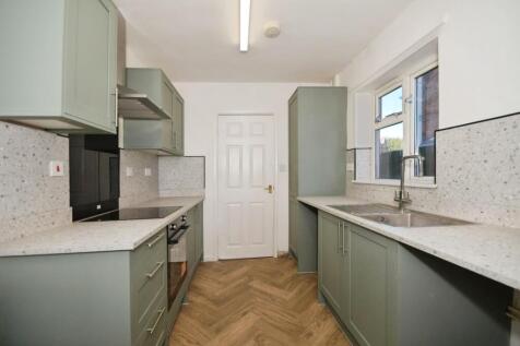KITCHEN 02.jpg