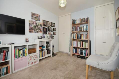 BEDROOM 2.jpg
