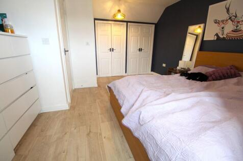bed 1 2