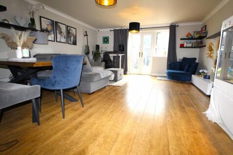 lounge 2