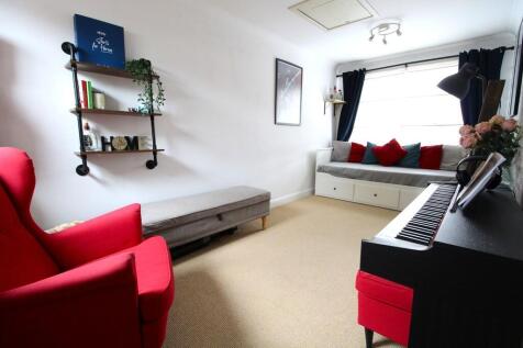 family room bedro...