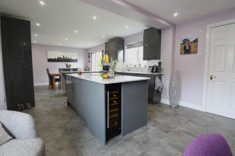 kitchen diner 2