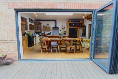 bi folds