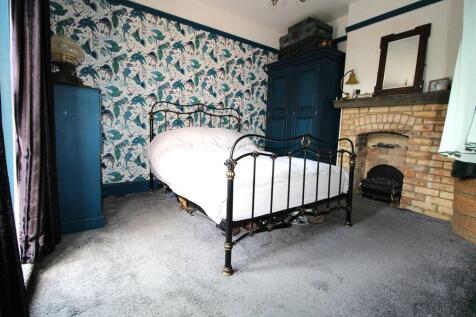 bed 1