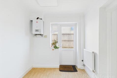 Kitchen/ Breakfast Room
