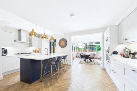 KItchen/ DIning Room