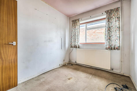 1303497-8-684ff62...
