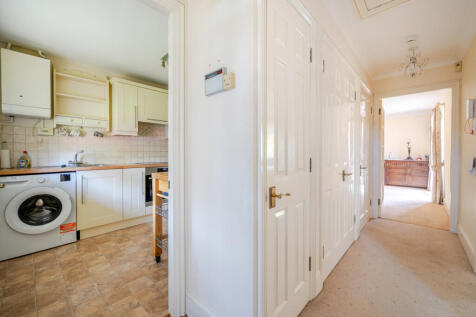 1354929-4-68c94c6...