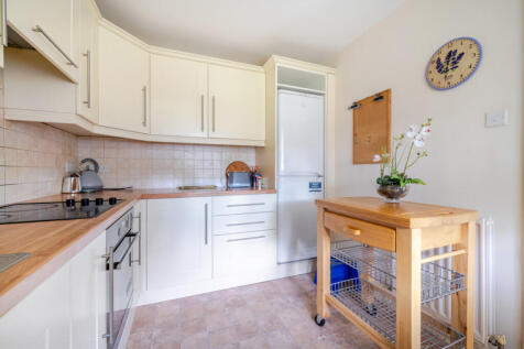 1354929-12-68c950...