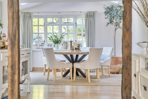 1359534-11-68d573...