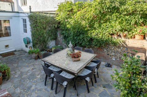 1359534-68-68d579...