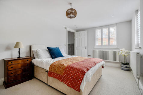 1364677-6-68ef658...