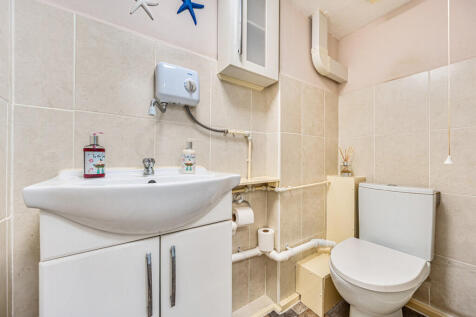 1369313-30-68f251...