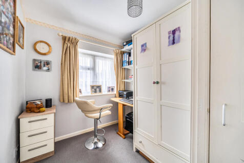 1369313-12-68f24d...