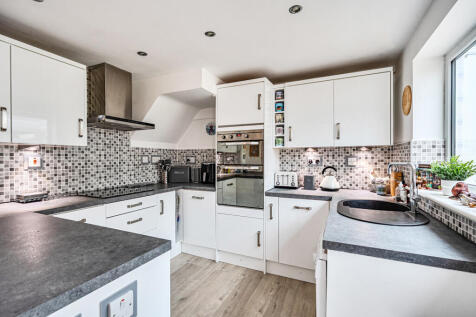 1369313-22-68f24f...