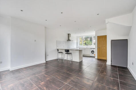 1371760-17-68f8f5...