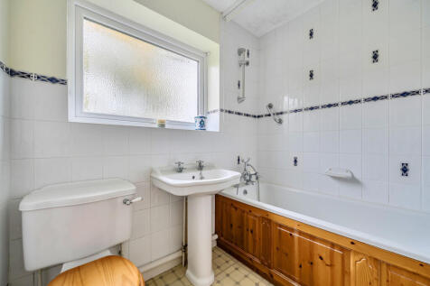 1369886-17-68f8a9...