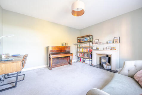 1370770-1-68fb5e9...