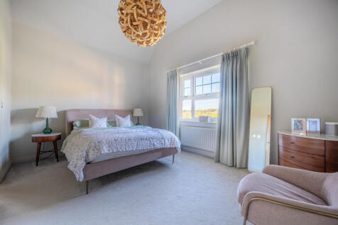 1370770-6-68fb5e0...