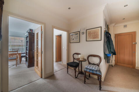 1374739-11-690b8a...