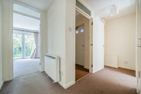 1310877-6-684c1bb...