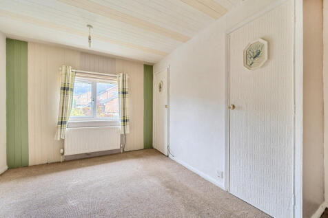 1383752-10-692d9c...