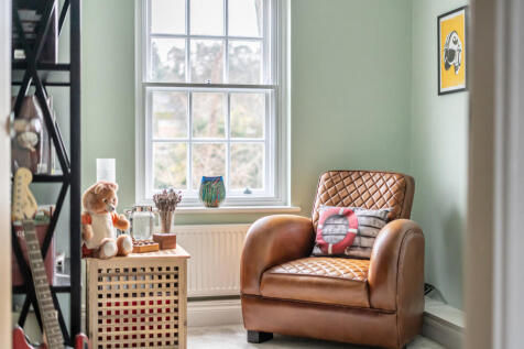 1393141-12-6942d6...