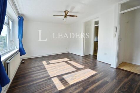 Living Area/Bedroom