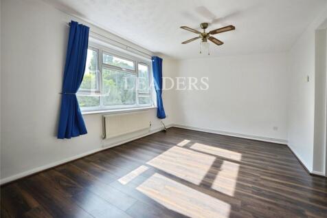 Living Area/Bedroom