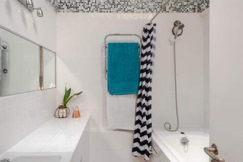 184 Andrewes House-17.jpg