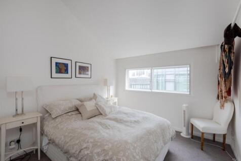 Flat 21 Priory House-1.jpg