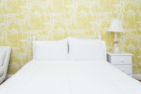 5_Bedroom.jpg