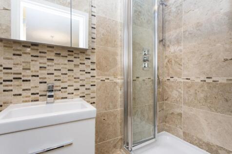 6_Bathroom.jpg