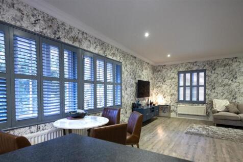 Breakfast Lounge.jpg