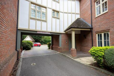 Access to Rear Parking.jpg