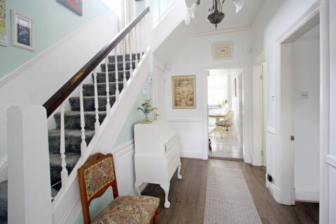 entrance hall_1718124680178