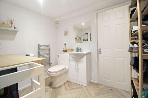 ground floor toilet_1725359778056