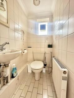 Downstairs washro...