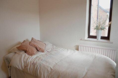 Photo 33