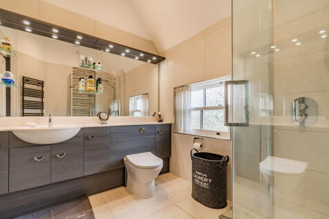 8479735-interior2...