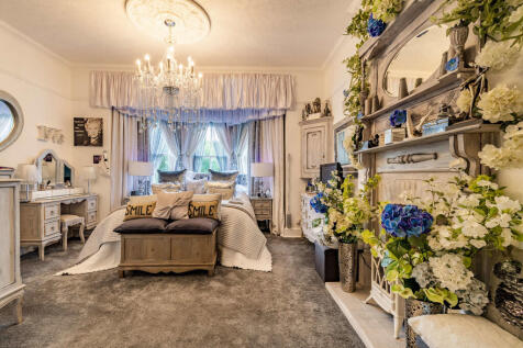 8479735-interior3...