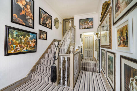 8479735-interior3...