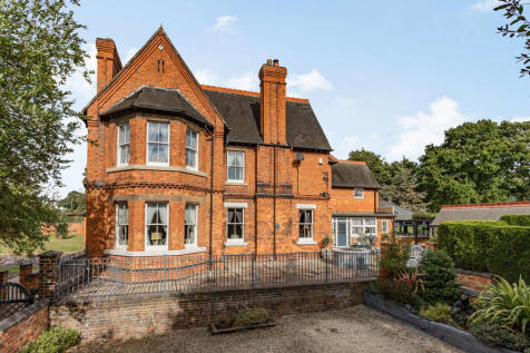 8479735-exterior2...