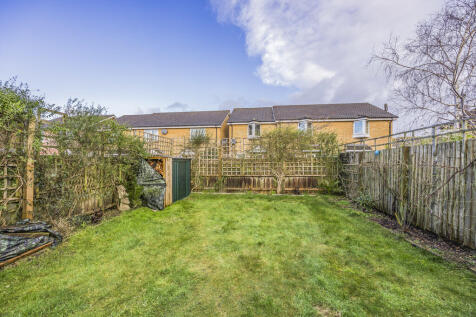33 Gladstone Road...
