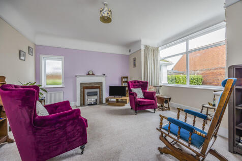 3 Newstead Road, ...